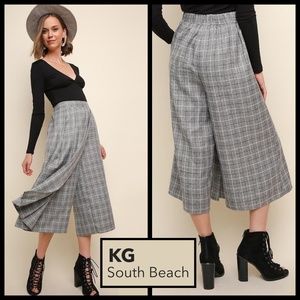 Umgee High Waist Wide Leg Cropped Pants w/Overlay